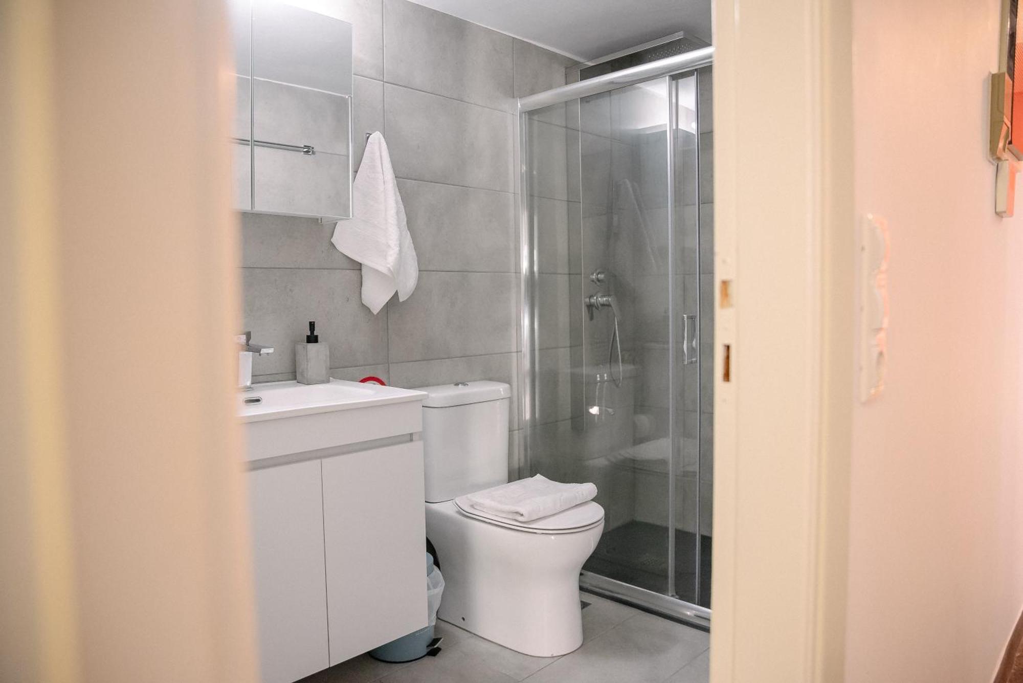 3Cs Athens Ampelokipoi Comfy Flat Ft Patio Airport Direct Day N Night Apartment Екстериор снимка